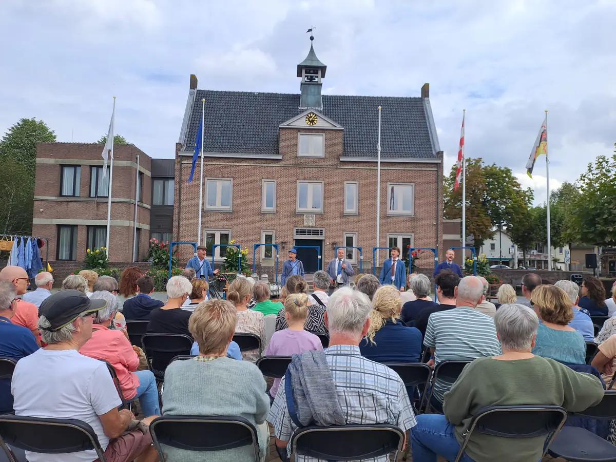 Theatre Performance 'The Milkman' — Beek en Donk