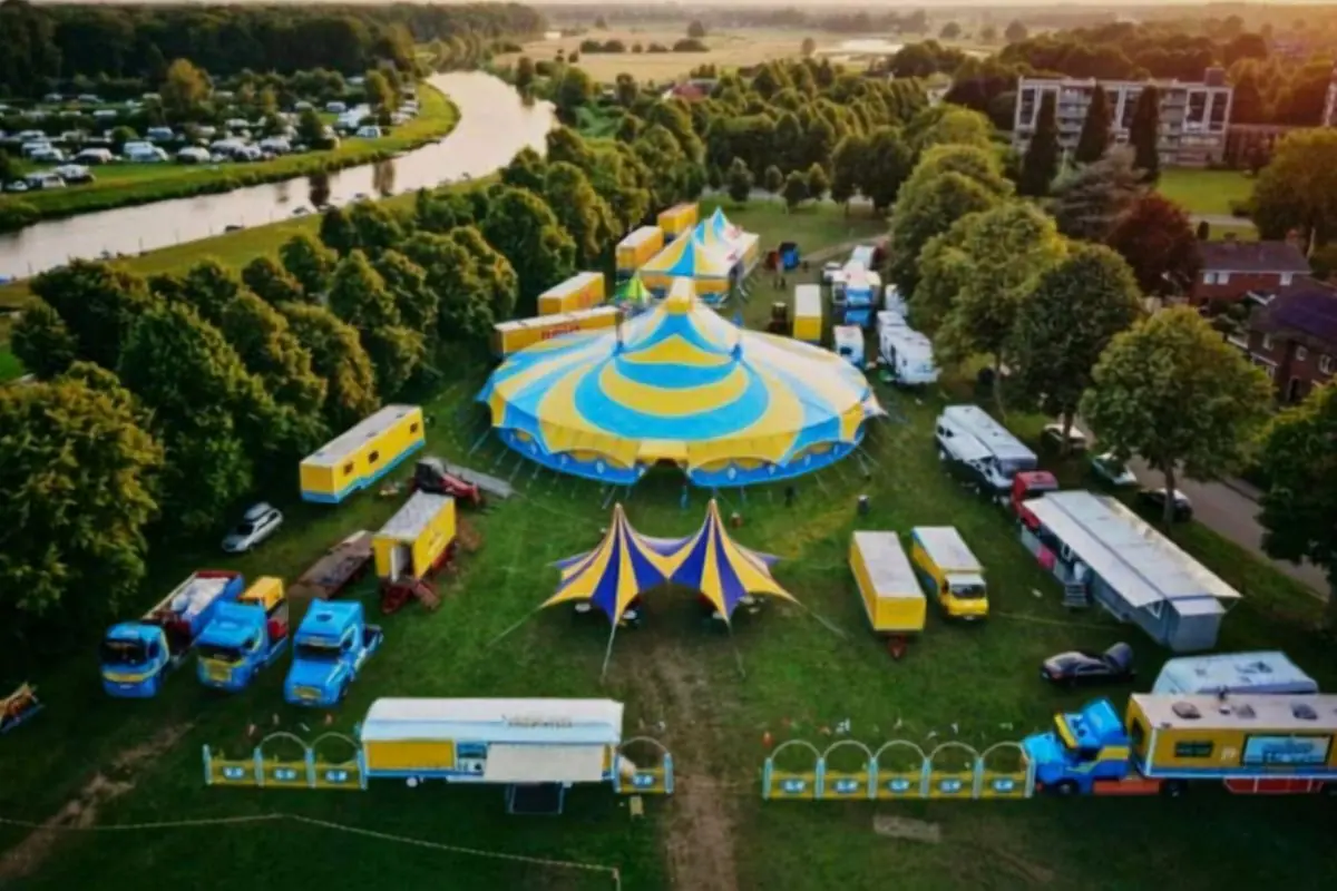 Circus Renz Berlin — Zeewolde
