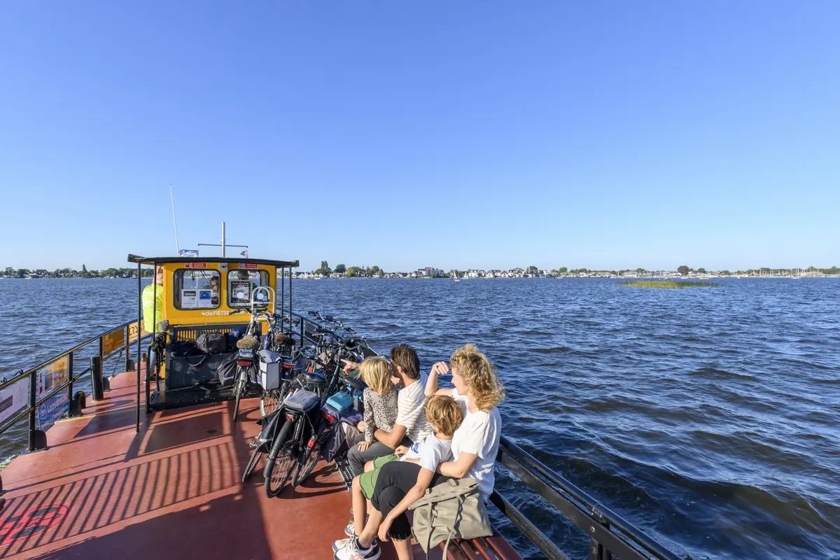 Die Fietsboot über die Loosdrechtse Plassen — Loosdrecht