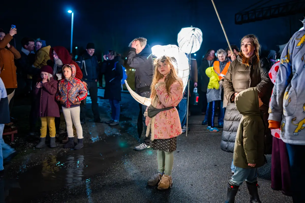 Lichtjesparade: Light Sculpture Workshop for Children — De Rode Haring, Almere