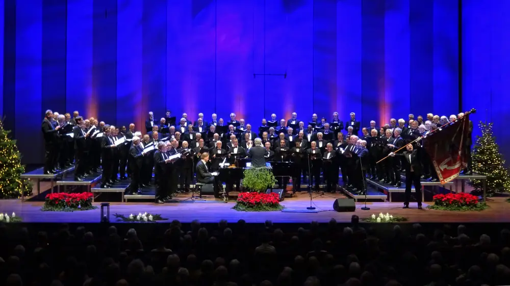 Singing Clinic with Mastreechter Staar — Centre Céramique, Maastricht