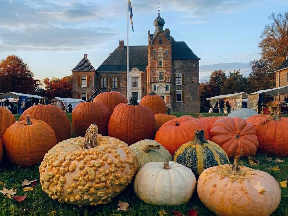Herfstpracht Market — Kasteel Cannenburch, Vaassen