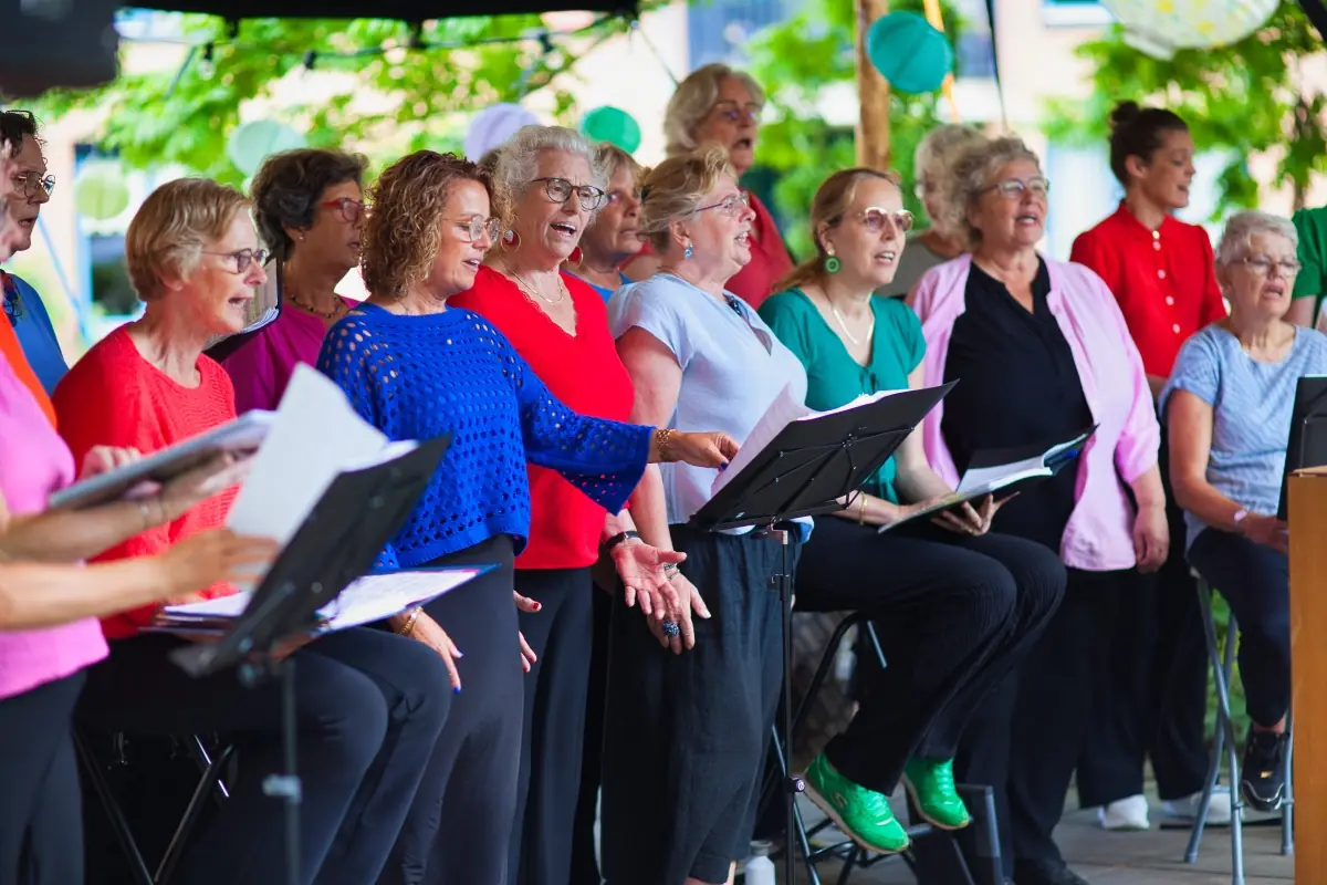 All of the Netherlands Sings Along During Start to Sing: Discover the Choirs of Kaliber β Willemien, Oldenzaal