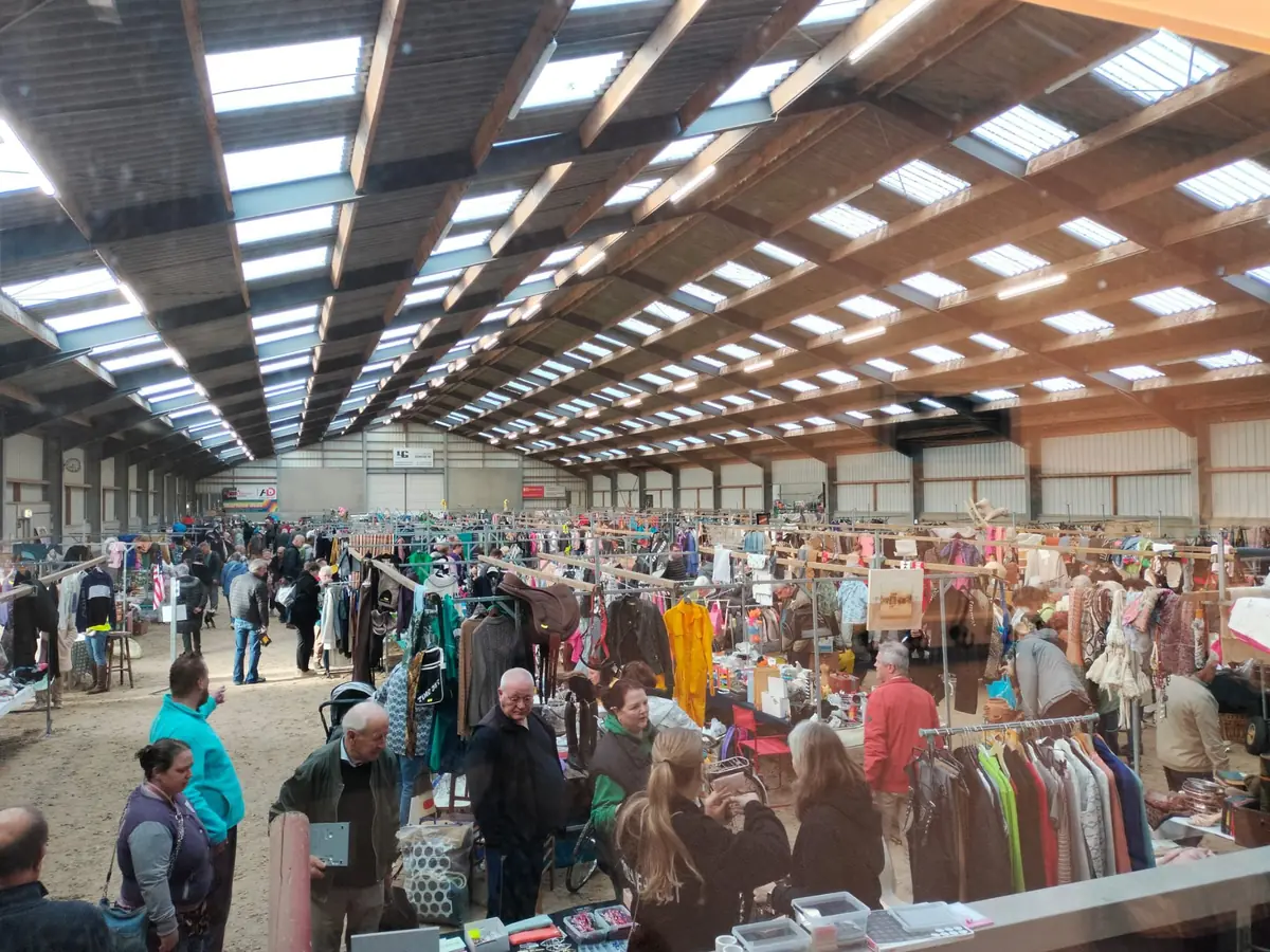 The Best(s)e Indoor Flea Market — Manege Heuveleind, Best