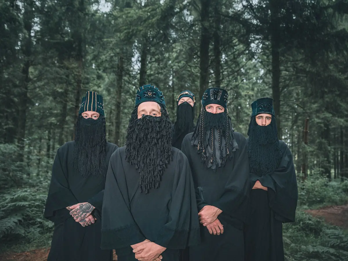 Wyatt E. (BEL) + An Evening With Knives (NL) — VERA Mainstage, Groningen