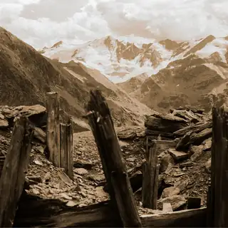 Dutch Mountain Film Festival | Opening Photo Exhibition by Mark van Hattem
