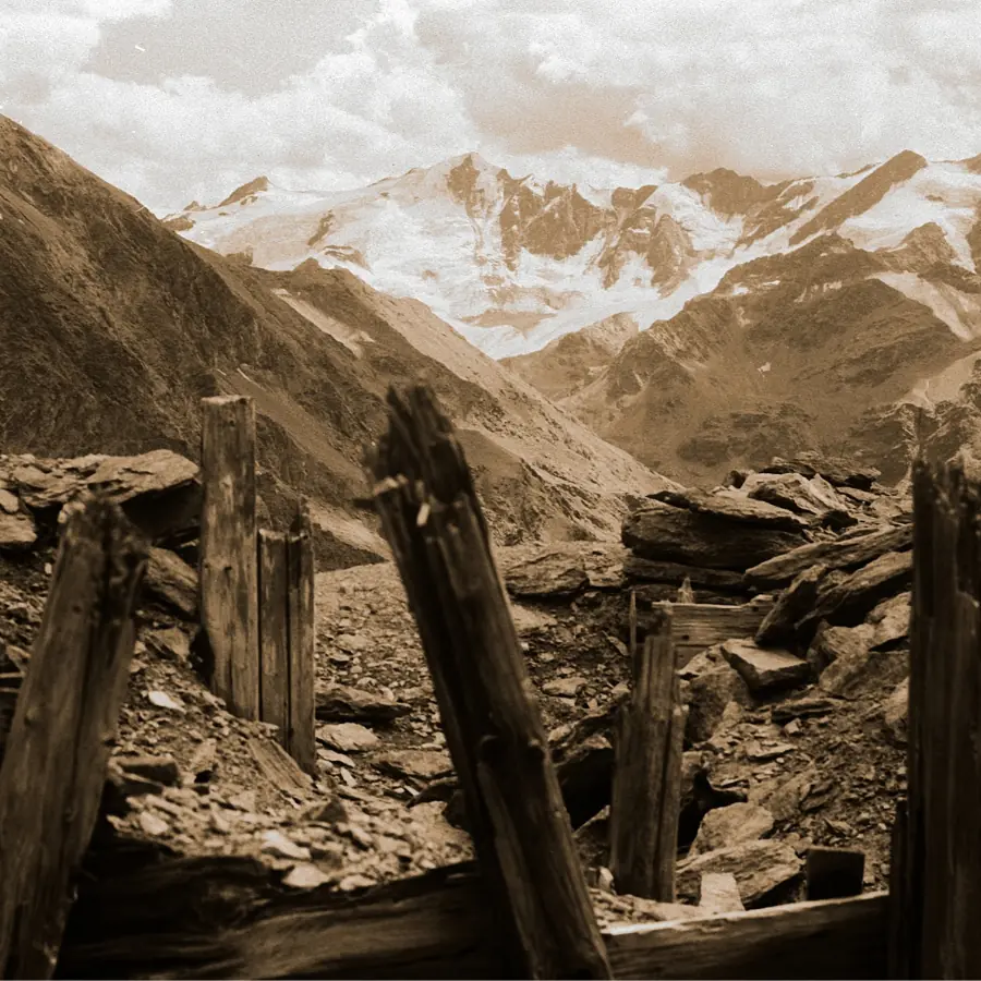 Dutch Mountain Film Festival | Opening Photo Exhibition by Mark van Hattem — HuB.Bibliotheek Kerkrade, Kerkrade