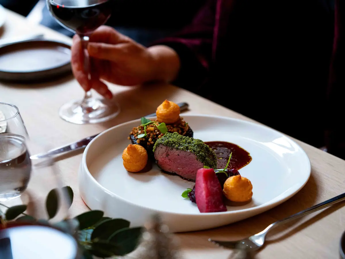 Wildabend im Hotel de Wereld — 5 Mei Plein 1, Wageningen