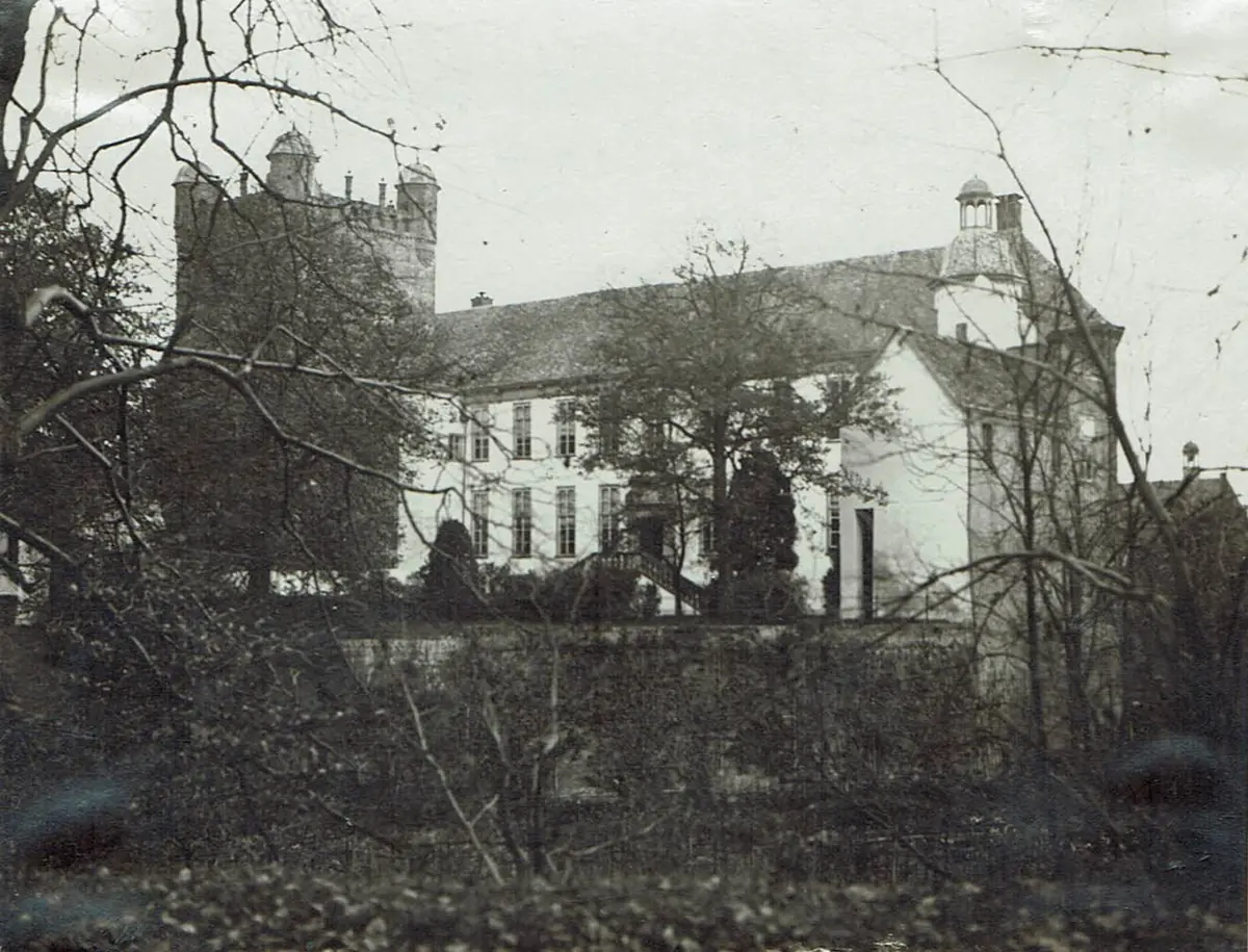 Kasteel Huis Bergh on Postcards — Bibliotheek 's-Heerenberg, 's-Heerenberg