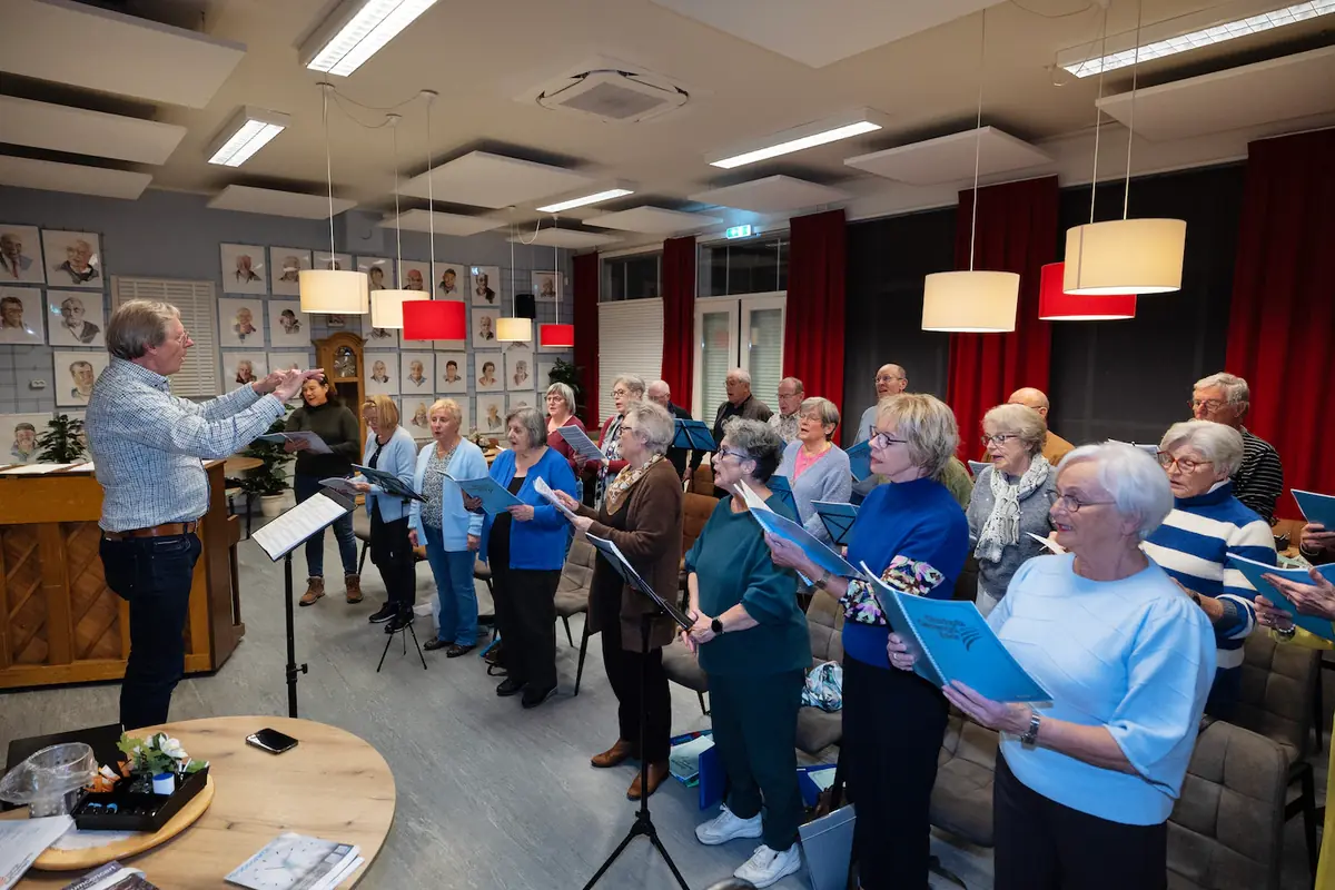 Oirschots Gemengd Koor Sings Mendelssohn — Sint-Petrusbasiliek, Oirschot