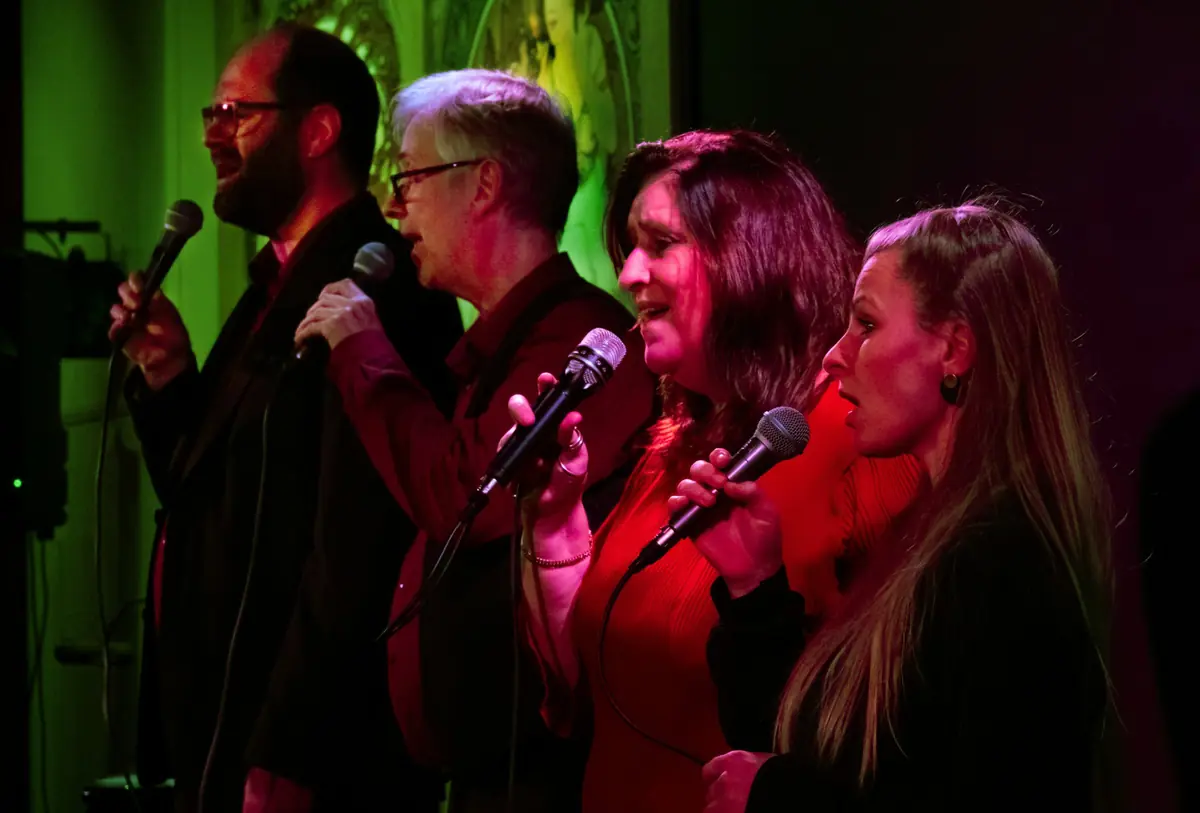 Drop-in Concert: Music and Stories Around Midwinter — Bibliotheek Hengelo Stad, Hengelo
