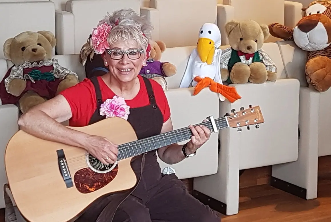 Singing and reading with toddlers — Den Helder School 7, Den Helder