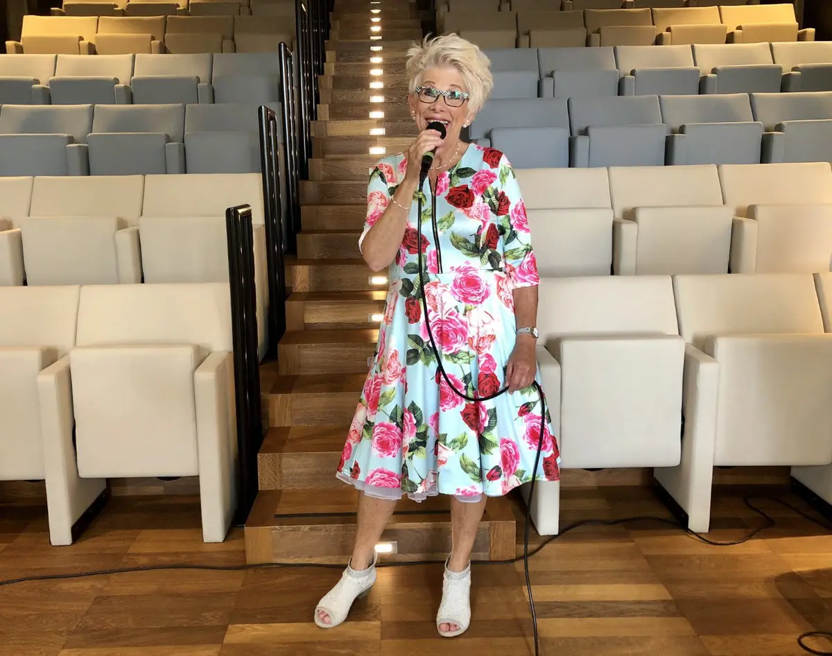 Singing Along with Evelien — Den Helder School 7, Den Helder
