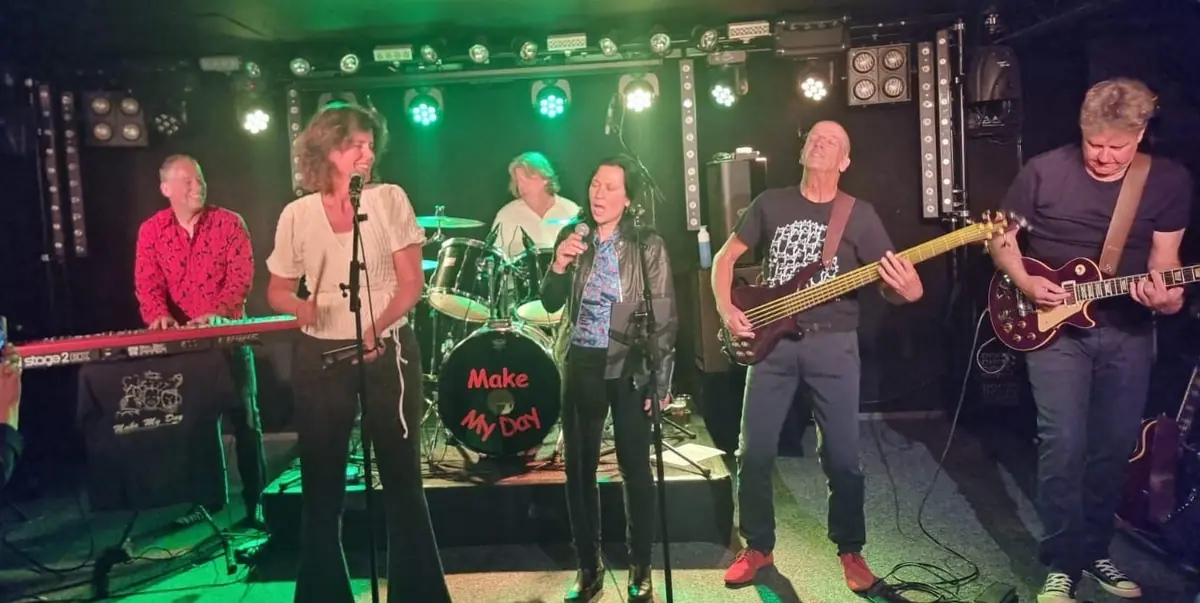 Make My Day Band, Dancing with DJ — Hal015, Delft