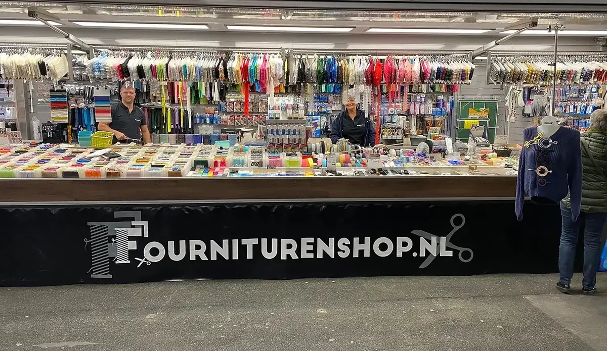 Stoffencircus β Marktplein, Apeldoorn