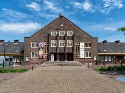 Discover Tuindorp Oostzaan - Sunday Walk to 't Zonnehuis — Zonnehuis, Amsterdam