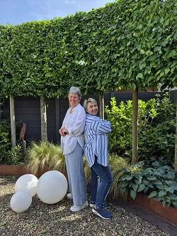 KennisMaker: Linda Buelens and Marga Ansems introduce hypnotherapy — Bibliotheek Valkenswaard, Valkenswaard