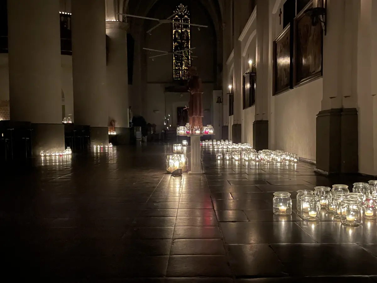 All Hallows’ Eve: Canto Ostinato bij kaarslicht — Sint Willibrorduskerk, Deurne