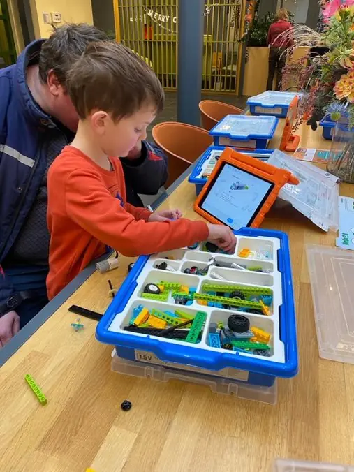 Techclub Snuffelmiddag — de Bibliotheek Barneveld, Barneveld