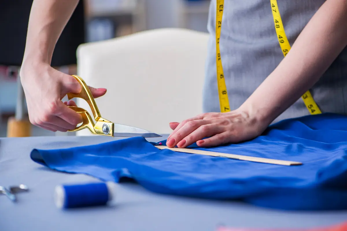 Workshop: Kleidung reparieren und anpassen — de Bibliotheek Barneveld, Barneveld