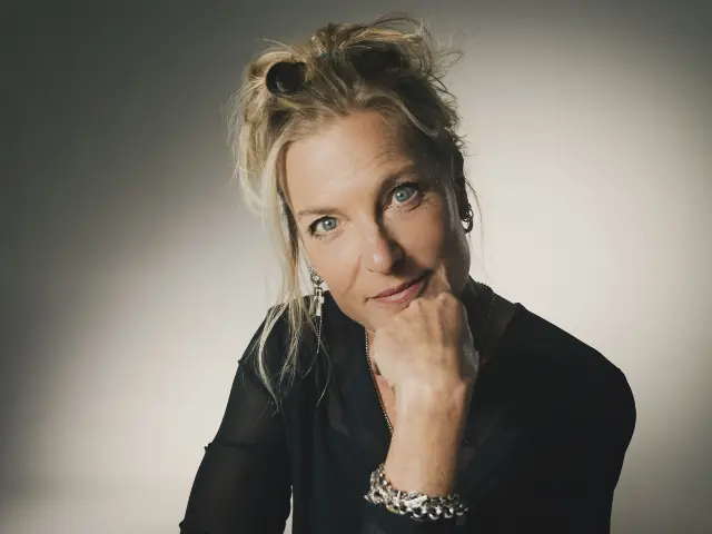 Schrijversbezoek: Eva Posthuma de Boer — Bibliotheek Grave, Grave