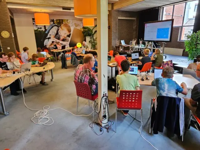 Maakplaats053: CoderDojo (7-17 Jahre) — Bibliotheek Enschede Centrale, Enschede