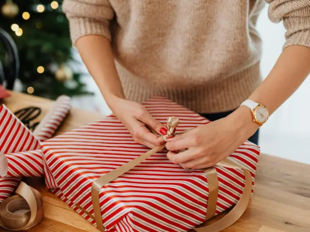Maakplaats053: Geschenke basteln (6+) — Bibliotheek Enschede Centrale, Enschede