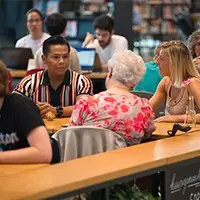 Der Begegnungstisch — de Bibliotheek Udenhout, Udenhout