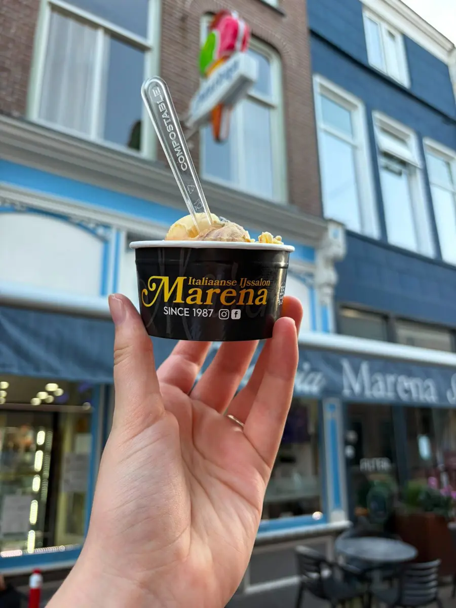 Humans of Kampen Live - IJssalon Marena — Stadkamer Kampen, Kampen