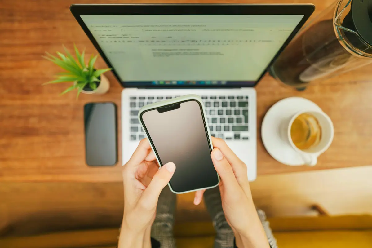 Themacafé: Ordnung und Sicherung von Telefon und Tablet — Bibliotheek Naarden, Naarden