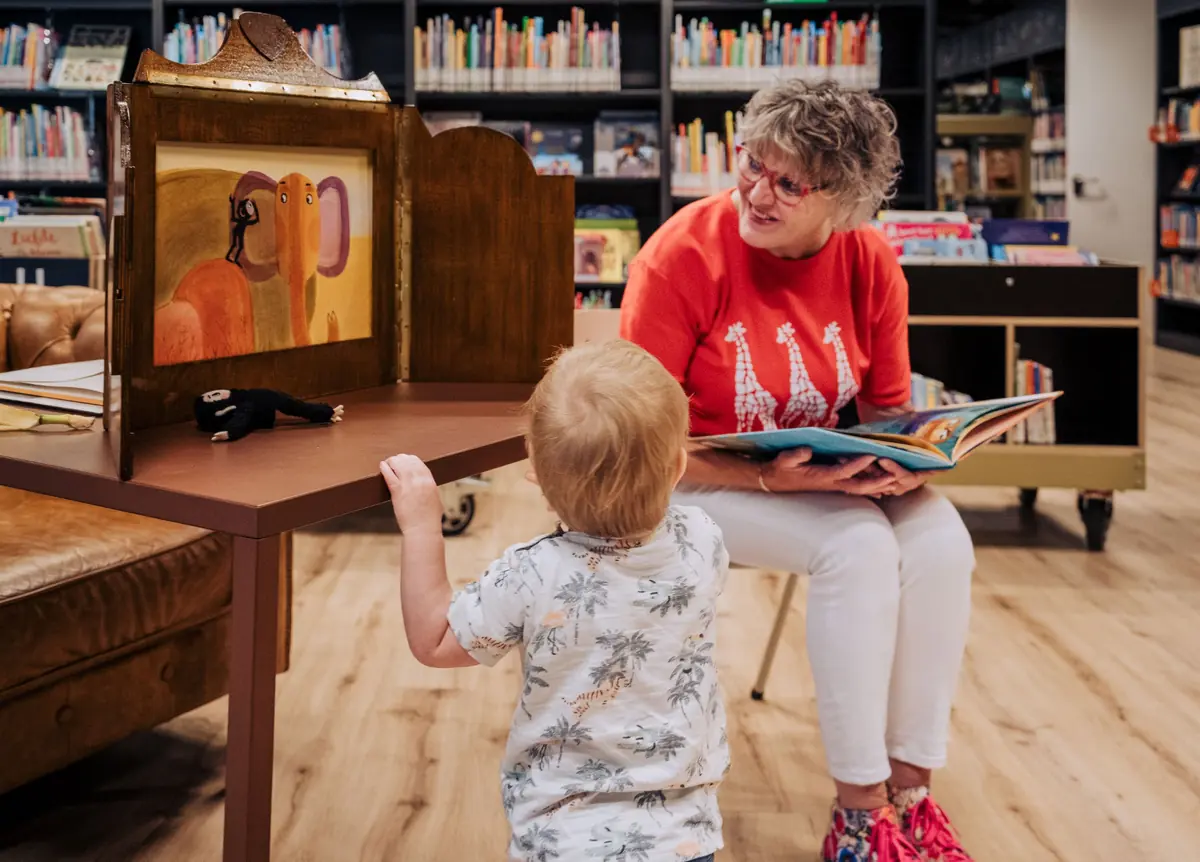 Vorlesestunde — Bibliotheek Hengelo Stad, Hengelo