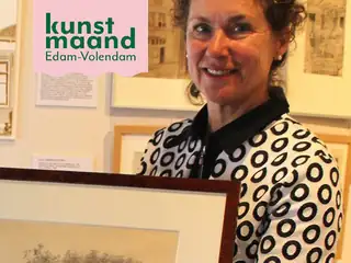Kunst und Kaffee - Hommage an die Frau
