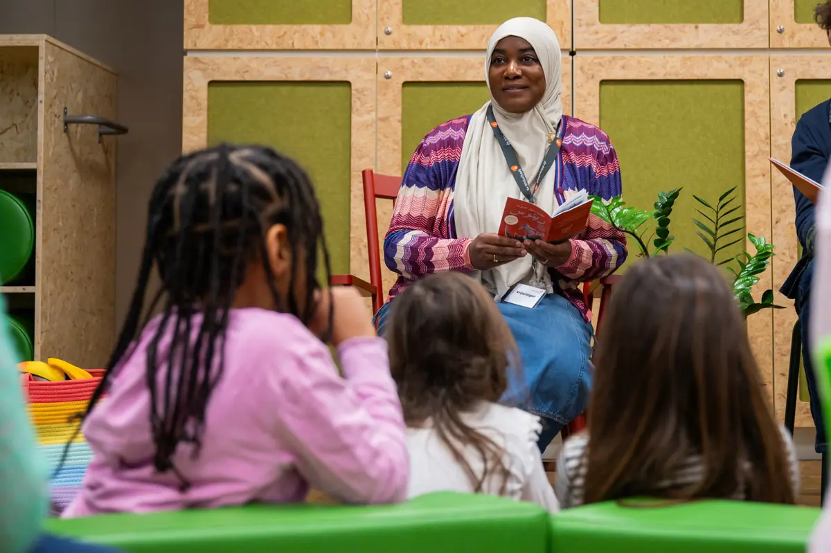Voorlezen in het Tigrinya (4-8 jaar) — Bibliotheek Overvecht, Utrecht