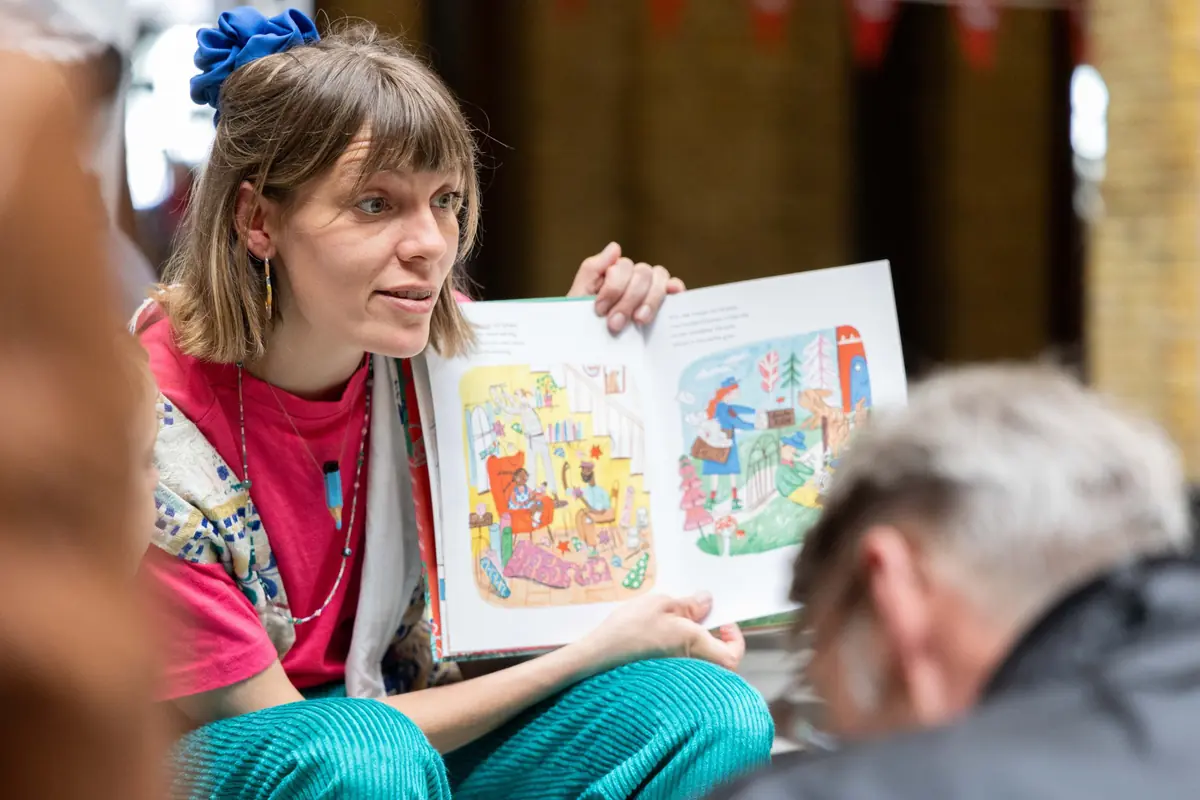 Festlicher Start: Vorlesen auf Englisch (4-8 Jahre) — Bibliotheek Neude, Utrecht