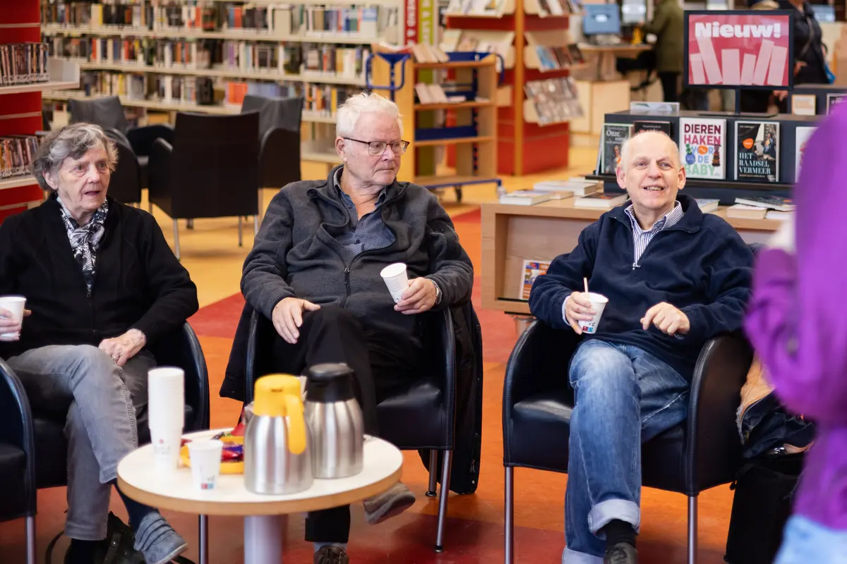 Nie zu alt zum Wachsen — Bibliotheek Overvecht, Utrecht