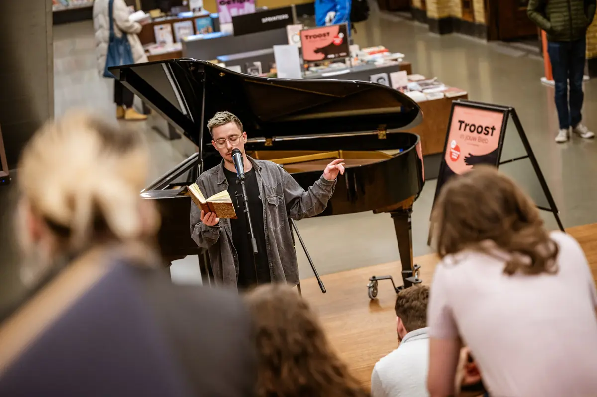 Open Mic: Grief Spoken Aloud β Bibliotheek Vleuterweide, Vleuten