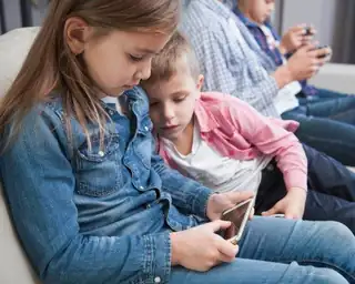 Growing Up Smartphone-Free