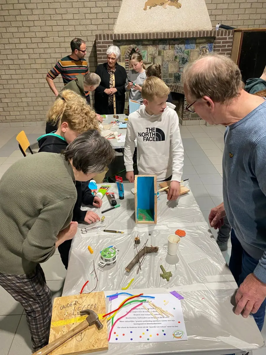 Ausstellung "Bis Morgen!" 30 Zukunftsschau-Häuschen — de Bibliotheek Reuver, Reuver