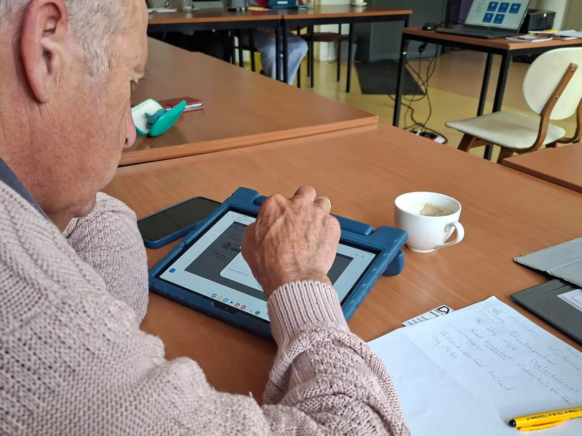Digital in die Vergangenheit graben — de Korenbeurs - Beurszaal, Schiedam