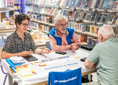 Reisen mit öffentlichen Verkehrsmitteln — Bibliotheek Beek en Donk, Beek en Donk