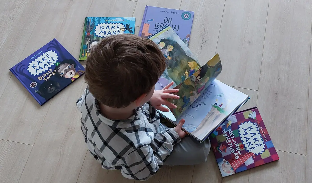 Voorlezen in het Litouws/Lietuviškų knygų skaitymo renginys vaikams — de Bibliotheek Eindhoven, Eindhoven