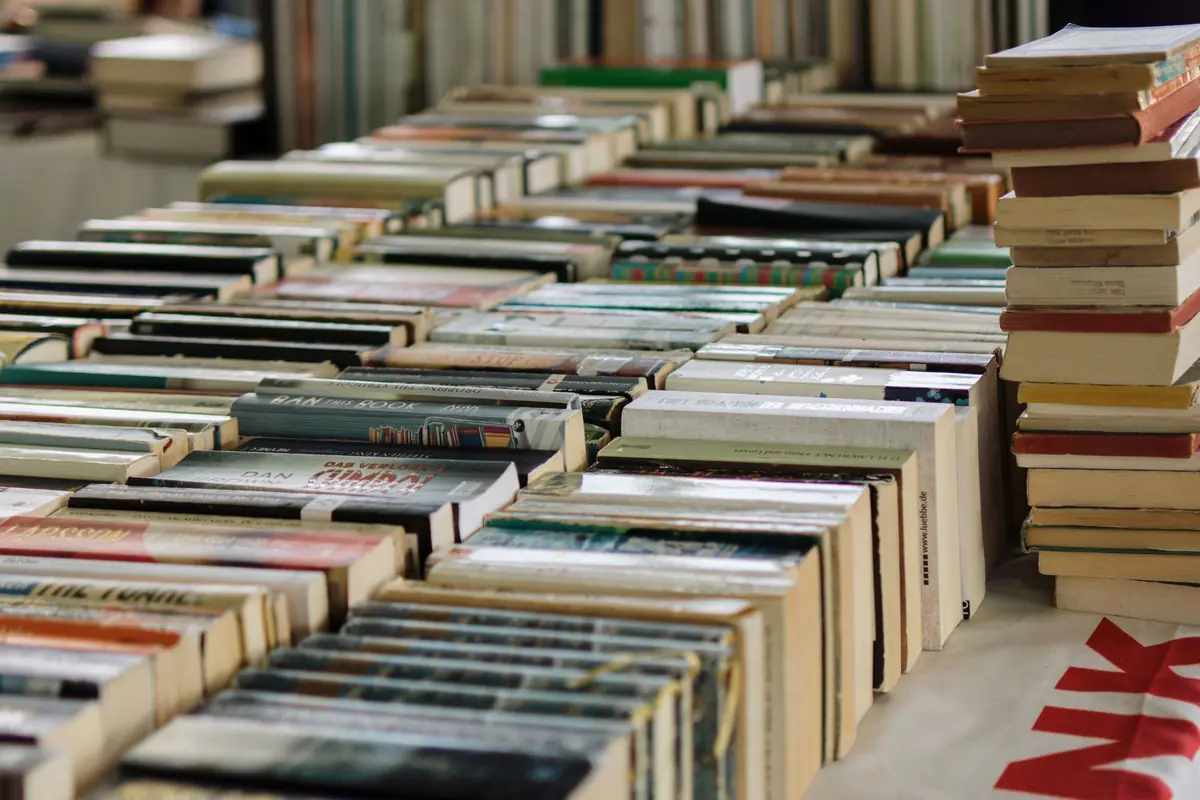 Buchmarkt — Bibliotheek Hellevoetsluis, Cultuurhuis Nieuwe Veste, Hellevoetsluis