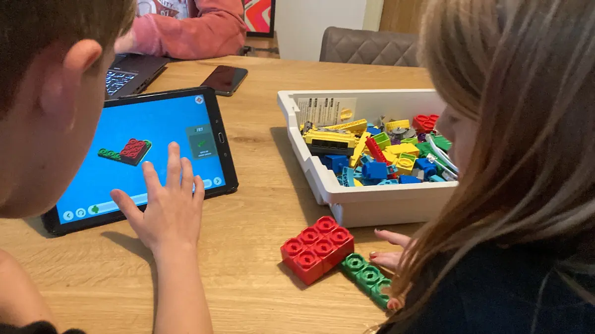 Bouw, ontdek en leer met Engino — Bibliotheek Asten, Asten