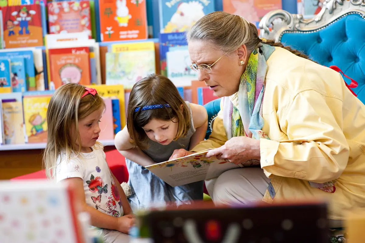 Story Time at Geldrop Library — Bibliotheekvestiging Geldrop, Geldrop
