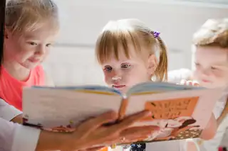 Story Time at Bibliotheekpunt in Sterksel