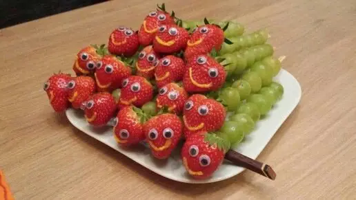 Workshop: Healthy Eating for Children and Making Fruit Caterpillars — Alkmaar, ABC Atelier, Alkmaar