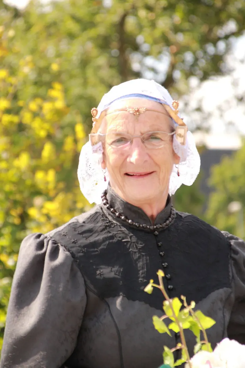 Dag & Dauw: Westfriesische Tracht — Alkmaar, Wijkcentrum De Oever, Alkmaar