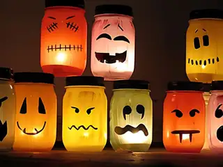 Abenteuer: Halloween-Laternen-Workshop!