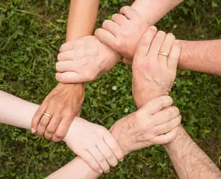 Woche der Positiven Gesundheit: Verbessern Sie Ihr soziales Netzwerk, knüpfen Sie Kontakte zu Ihren Nachbarn